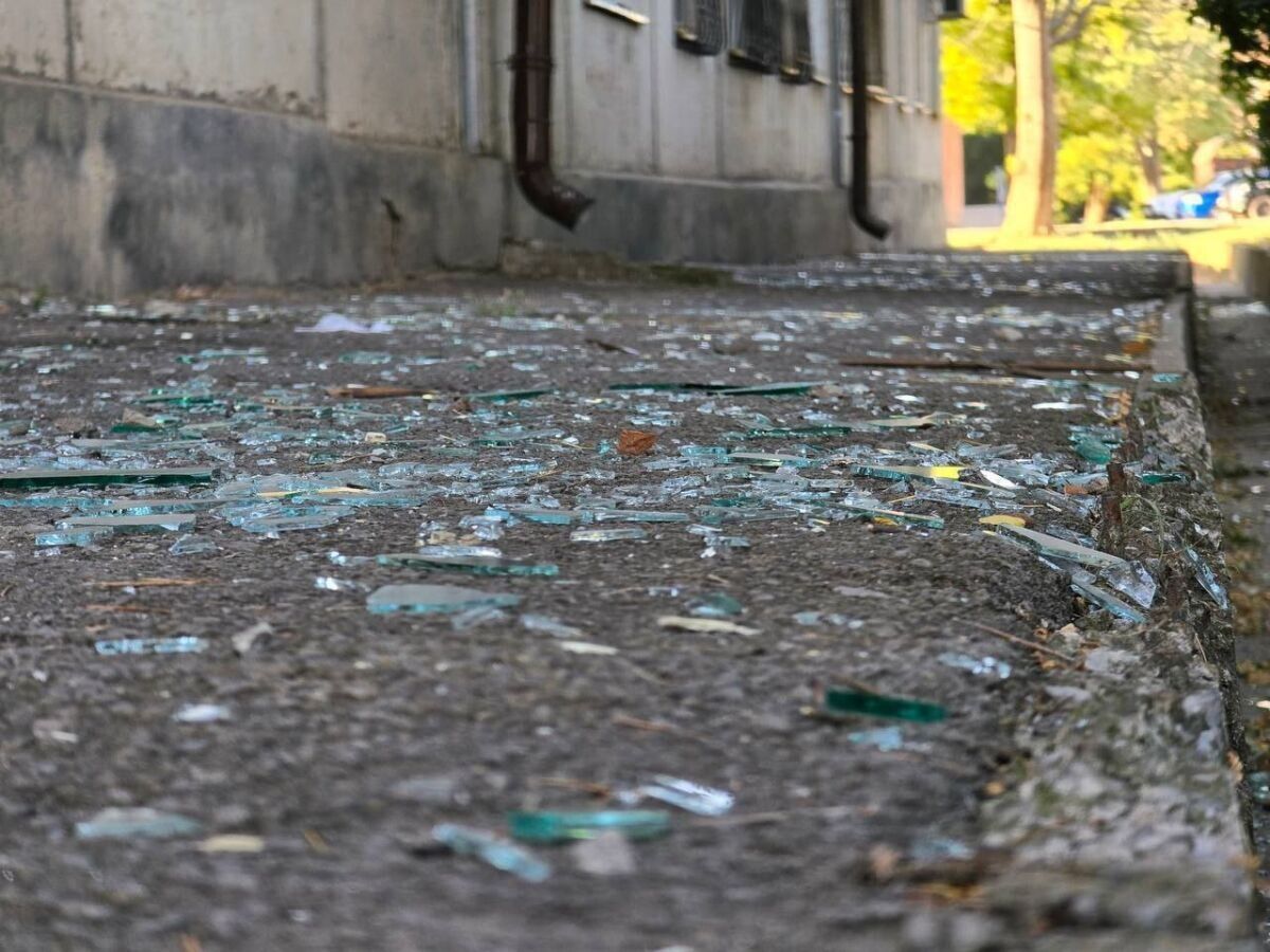 В Ростове-на-Дону после атаки беспилотников пострадали 10 жилых домов - фото 1