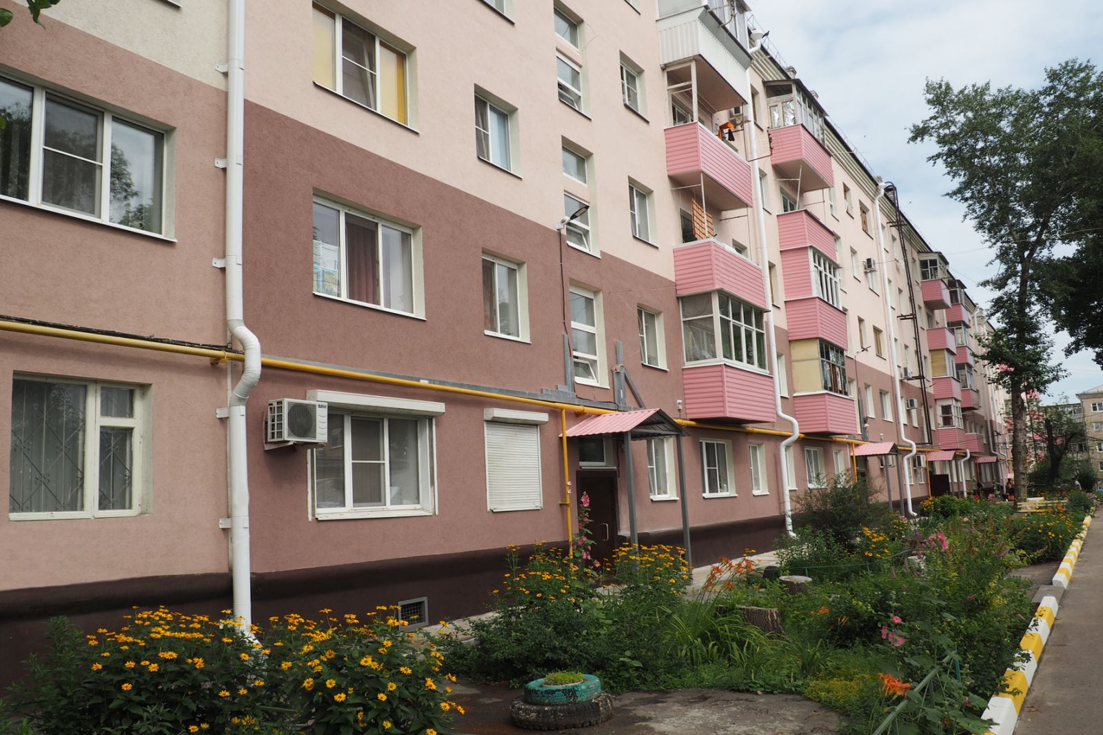 Фасад дома №36 по Московскому проспекту обновили в ходе капремонта в Воронеже