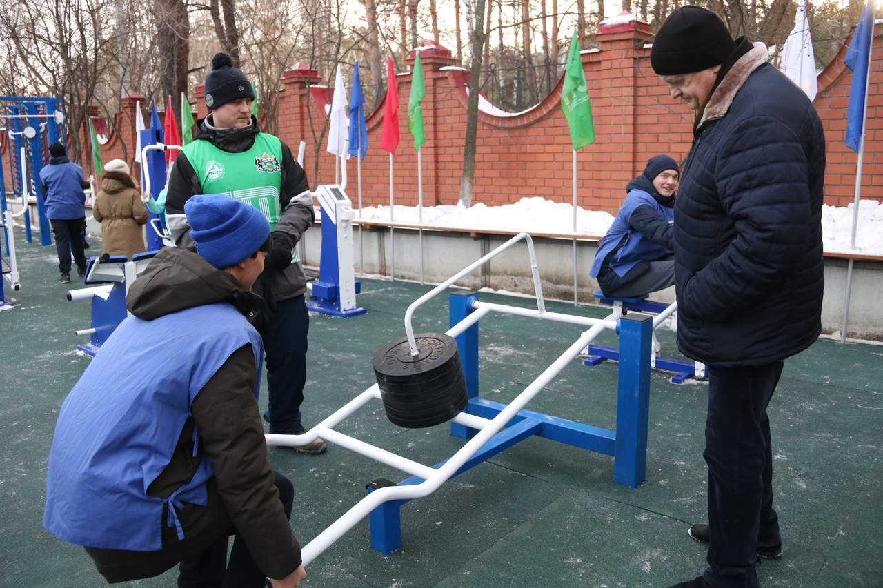 В Тюмени продолжается строительство спортивных площадок